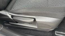 Vauxhall Crossland 1.2 Design 5dr Petrol Hatchback